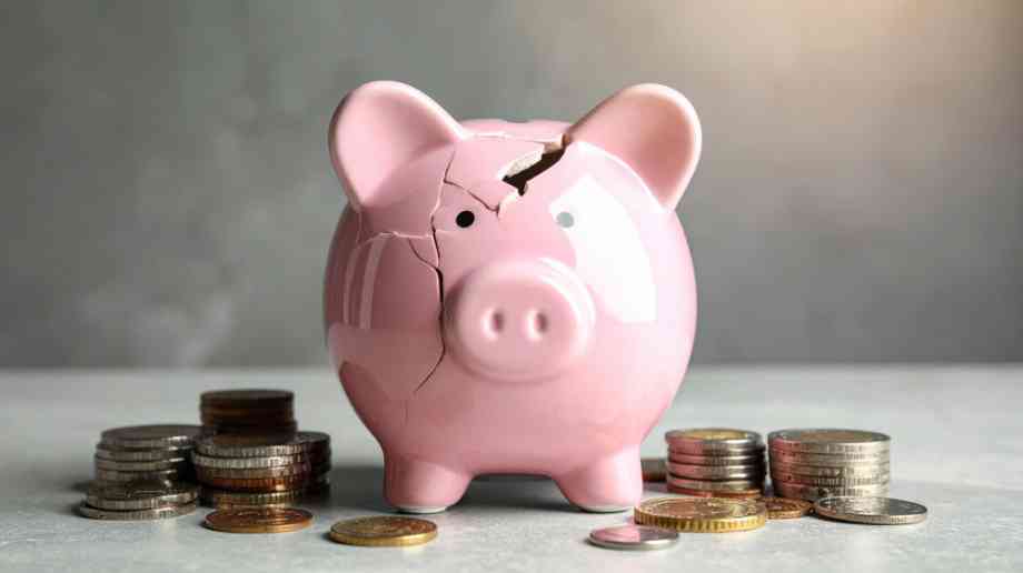 Piggy bank with crack
