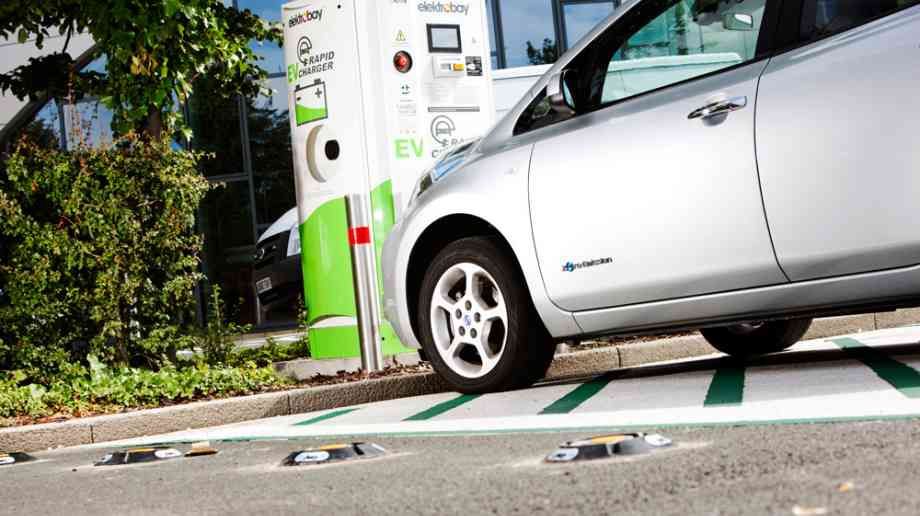 Innovative electric vehicle charging zones to be rolled out in Edinburgh