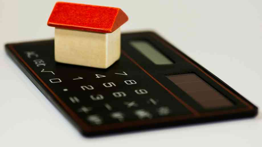 Empty homes tax could generate £1.2bn, suggests research